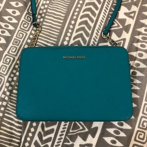 Michael Kors Jetset Crossbody